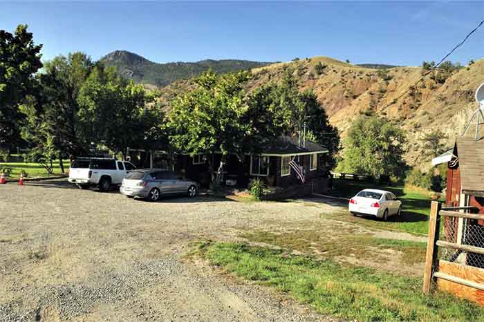 USA, Montana, Gardiner, Yellowstone, North Yellowstone Lodge and Hostel